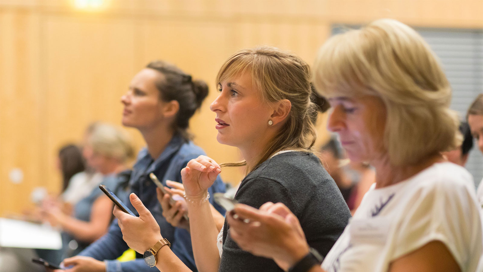 TR190904 1433 1600×900